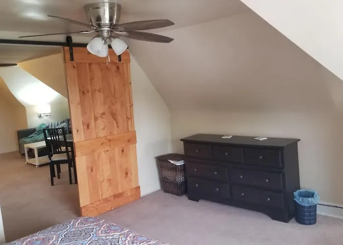Mt Washington 4 Grandview Ave At Gazebo Park 1 Bedroom Penthouse Apartment *