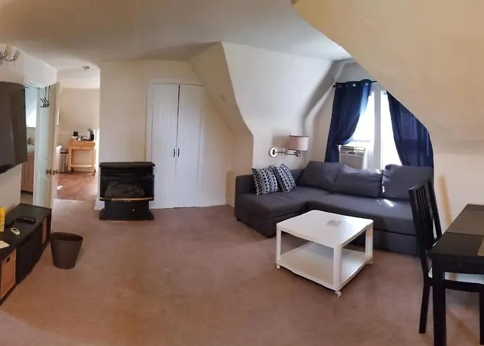 Mt Washington 4 Grandview Ave At Gazebo Park 1 Bedroom Penthouse *